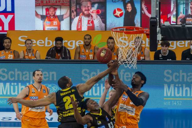 程特别关注 程特别关注