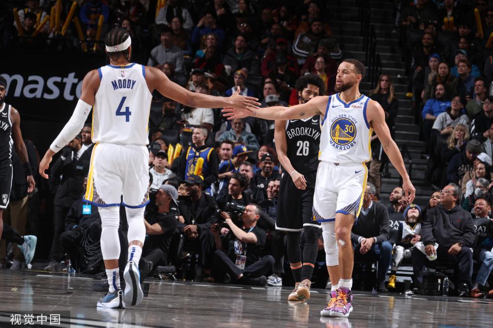 与现场观众 与现场观众