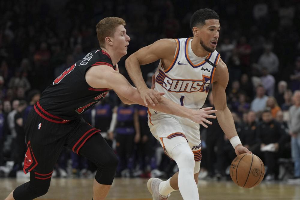 巴佩隔这儿扮猪吃虎呢？看到修斯率先拿到了金球就不演了